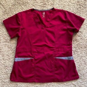 Dagacci scrub top